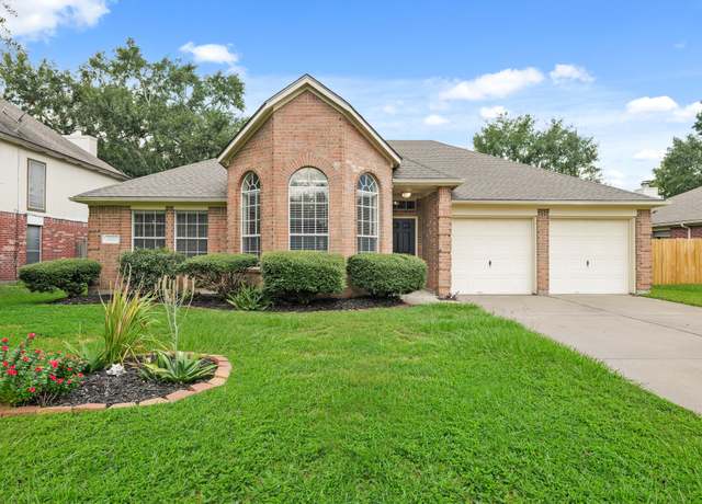 Property at 3651 Woodlace Dr, Humble, TX 77396, 3 beds, 2 baths