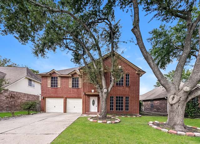 Property at 11526 Meadowchase Dr, Houston, TX 77065, 5 beds, 2.5 baths