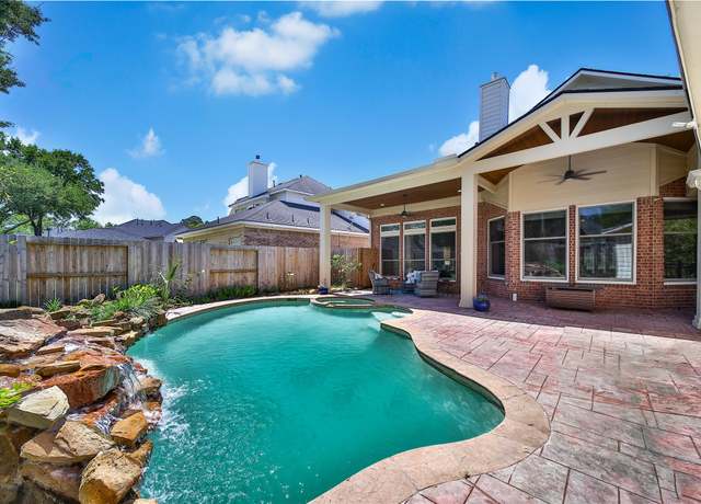 Property at 19715 Satinwood Trl, Humble, TX 77346, 5 beds, 3.5 baths