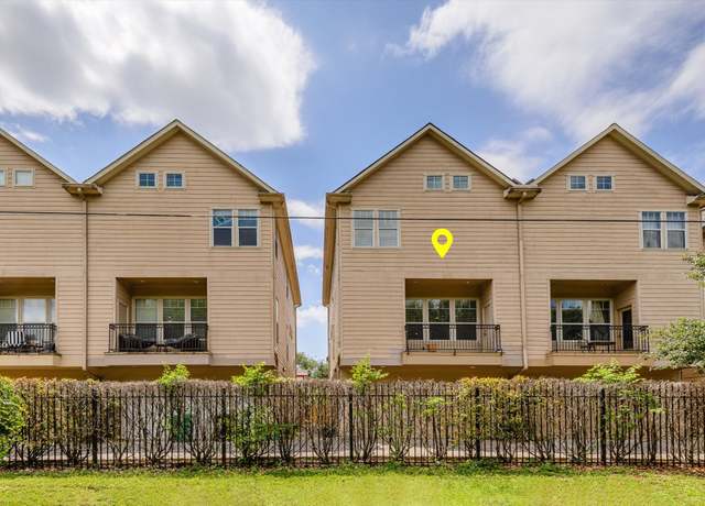 Property at 91 Sidney St, Houston, TX 77003, 3 beds, 3.5 baths