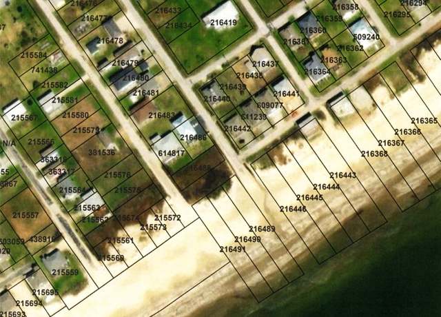 Property at 858 Townsend Dr, Crystal Beach, TX 77650