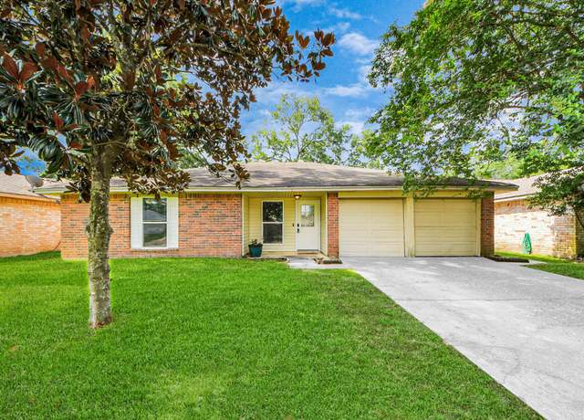 Property at 5822 Walnutgate Dr, Spring, TX 77373, 3 beds, 2 baths