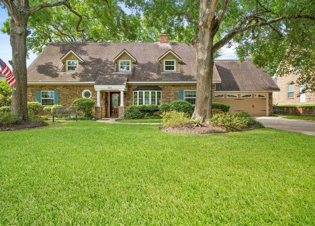 Property at 111 Whispering Oaks Dr, Seabrook, TX 77586, 4 beds, 2 baths