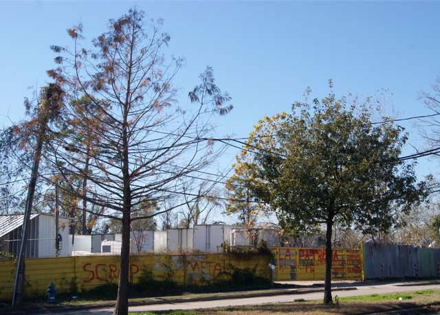 Property at 8550 Ley Rd, Houston, TX 77028
