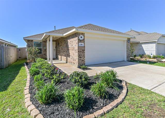 Property at 138 Austin Rd, Angleton, TX 77515, 3 beds, 2 baths