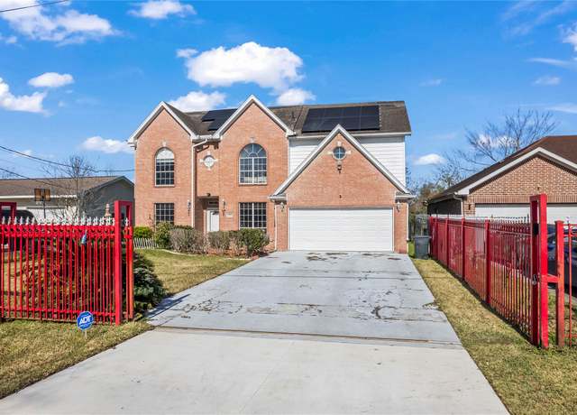Property at 13105 Verdun Dr, Houston, TX 77049, 4 beds, 2.5 baths