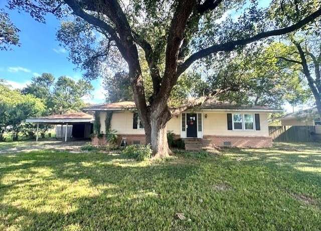 Property at 515 Breezy Ln, Wharton, TX 77488, 3 beds, 1 bath