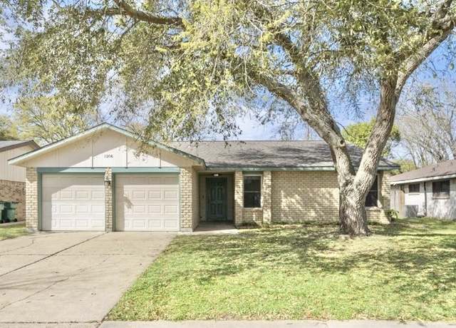 Property at 1206 Sandpiper Dr, Seabrook, TX 77586, 3 beds, 2 baths