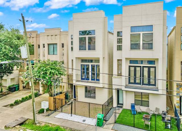 Property at 5219 Lillian St, Houston, TX 77007, 3 beds, 3.5 baths