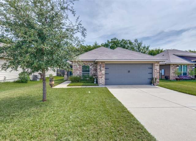 Property at 2542 Elkhorn Trl, Bryan, TX 77803, 3 beds, 2 baths