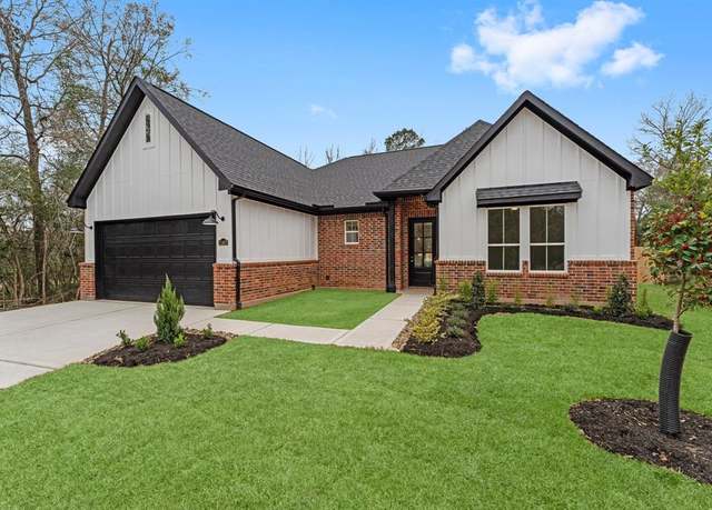 Property at 11807 Whispering Pines Ln, Montgomery, TX 77356, 3 beds, 2 baths