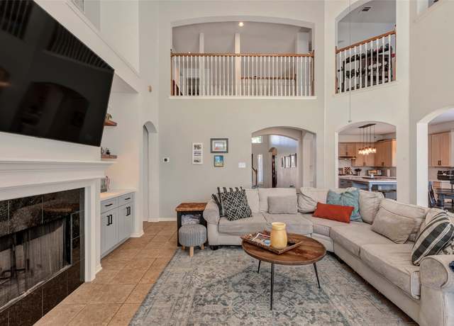 Property at 6919 S Gold River Cir, Missouri City, TX 77459, 4 beds, 3.5 baths