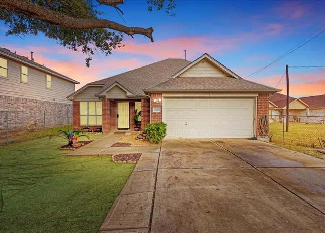 Property at 8645 Rinn St, Houston, TX 77078, 4 beds, 2.5 baths