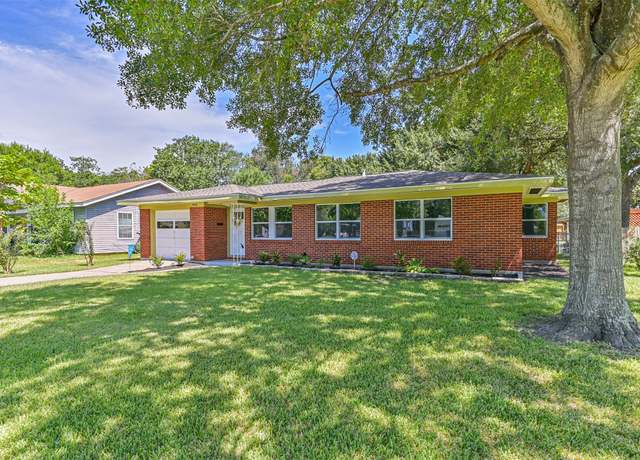 Property at 908 19th Ave N, Texas City, TX 77590, 3 beds, 1.5 baths