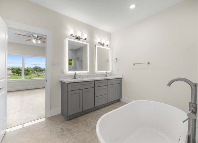 Property at 3828 Lockhart St, Houston, TX 77051, 3 beds, 3.5 baths
