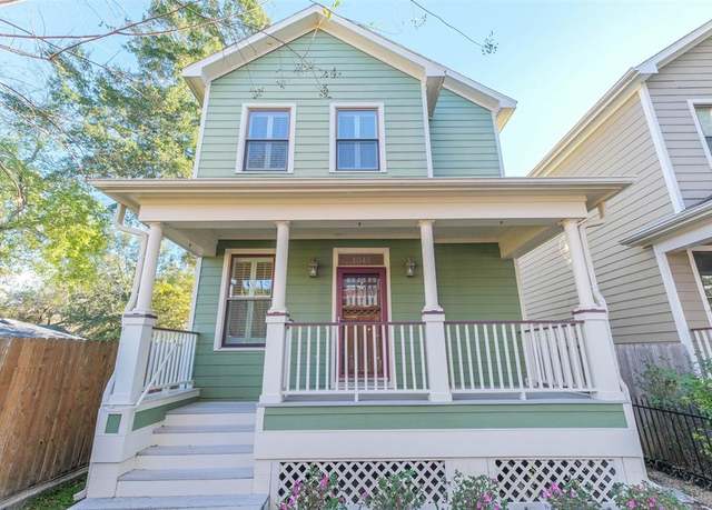Property at 1045 W 16th St, Houston, TX 77008, 3 beds, 2.5 baths