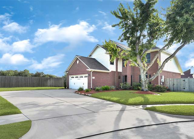 Property at 307 Spencer Lndg E, La Porte, TX 77571, 4 beds, 2.5 baths