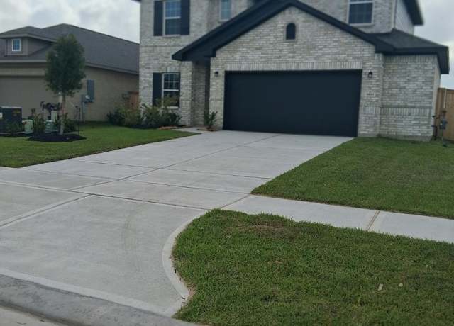 Property at 3611 Cardinal Pointe Dr, Angleton, TX 77515, 4 beds, 2.5 baths
