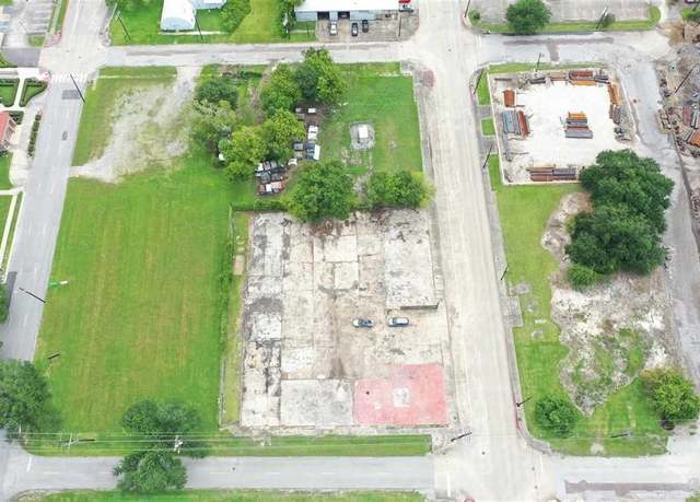 Property at 840 College St, Beaumont, TX 77701