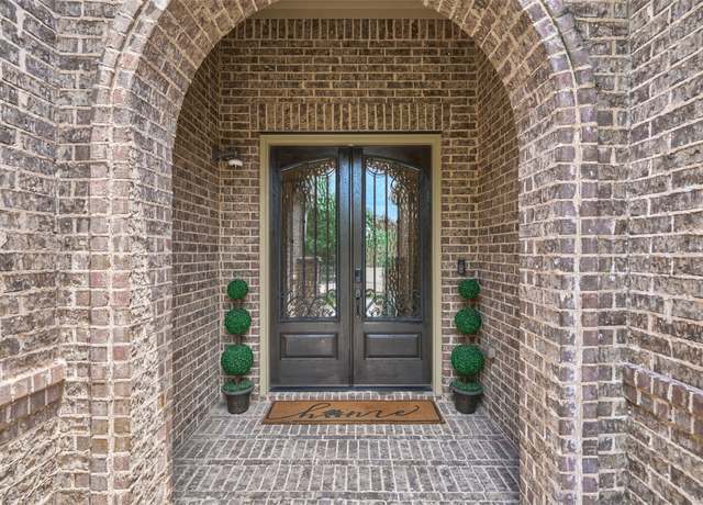 Property at 8422 Horsepen Bend Dr, Conroe, TX 77385, 4 beds, 3.5 baths