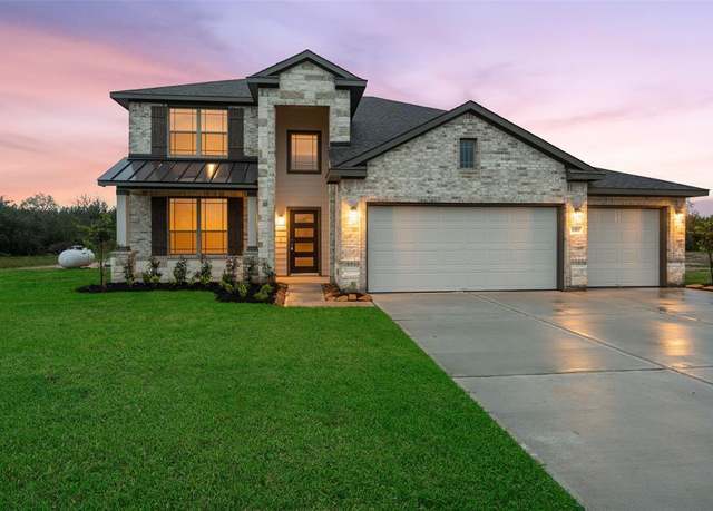 Property at 1081 Westfork Dr, Sealy, TX 77474, 5 beds, 3 baths