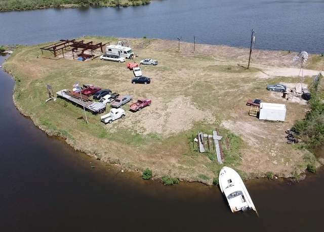 Property at 17427 Moreland Dr, Channelview, TX 77530