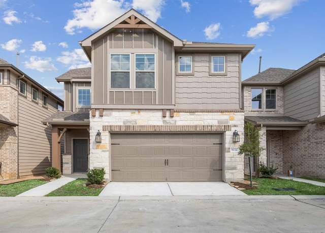 Property at 5126 Emma Forest St, Houston, TX 77018, 3 beds, 2.5 baths