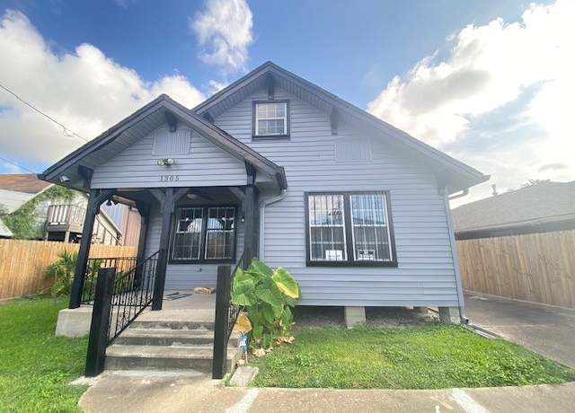 Property at 1305 Munger St, Houston, TX 77023, 3 beds, 1 bath