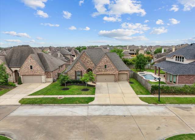 Property at 3110 Red Agave Ln, Manvel, TX 77578, 3 beds, 2.5 baths
