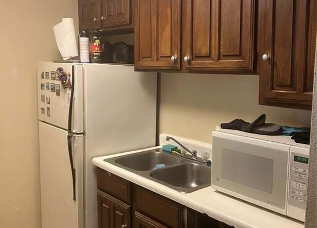 Property at 6001 Reims Rd #205, Houston, TX 77036, 1 bed, 1 bath