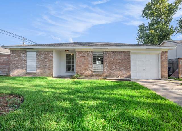 Property at 7310 Wren Cir, Texas City, TX 77591, 3 beds, 2 baths