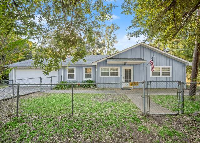 Property at 2182 S Houston Ave S, Livingston, TX 77351, 3 beds, 2 baths