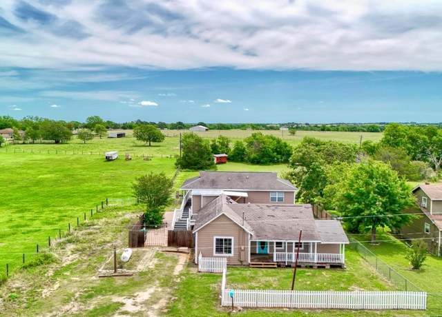 Property at 307 Shepard Ln, Brenham, TX 77833, 2 beds, 1 bath
