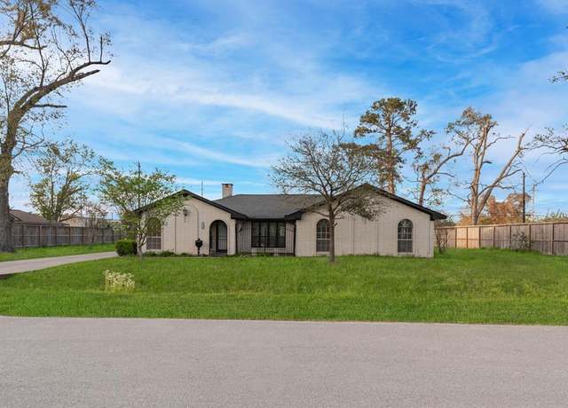 Property at 1238 Del Norte St, Houston, TX 77018, 3 beds, 2 baths