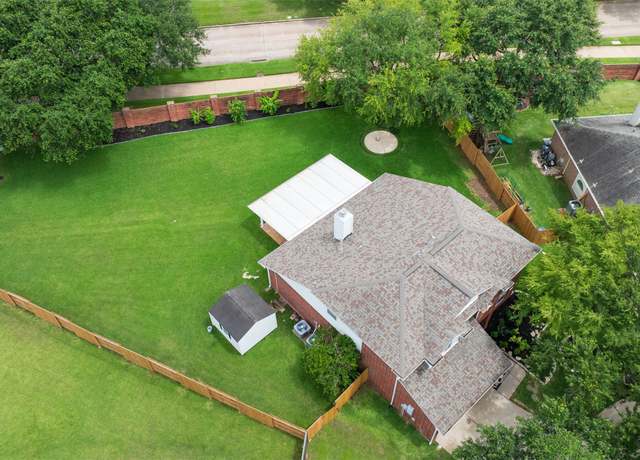 Property at 1123 Woodley Bnd, Sugar Land, TX 77479, 4 beds, 2.5 baths