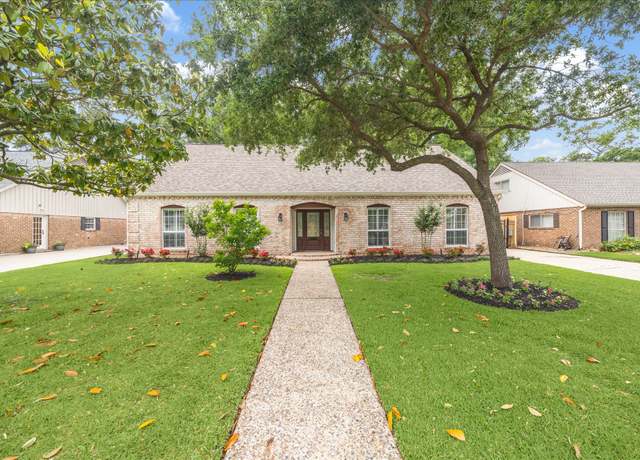 Property at 1302 Briarbrook Dr, Houston, TX 77042, 4 beds, 3.5 baths