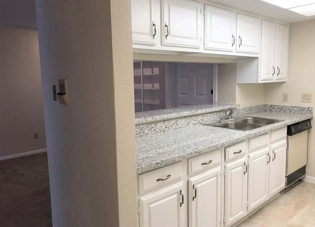 Property at 2826 S Bartell Dr #29, Houston, TX 77054, 2 beds, 1 bath