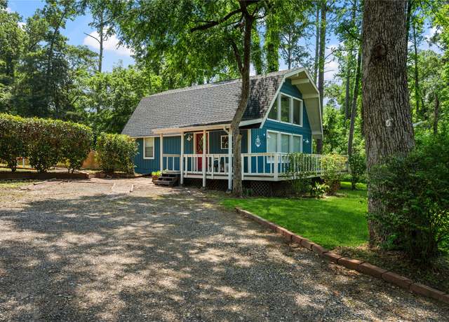 Property at 169 Popular St, Onalaska, TX 77360, 2 beds, 1.5 baths