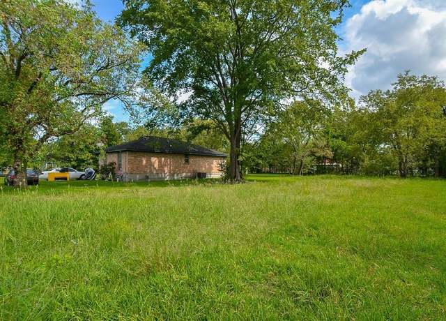 Property at 4602 Kress St, Houston, TX 77026