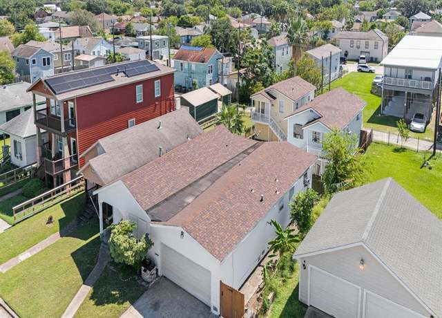 Property at 5015 Avenue M, Galveston, TX 77551, 8 beds, 2 baths