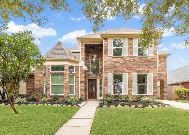 Property at 16703 Chestnut Meadow Ct, Sugar Land, TX 77479, 4 beds, 3.5 baths