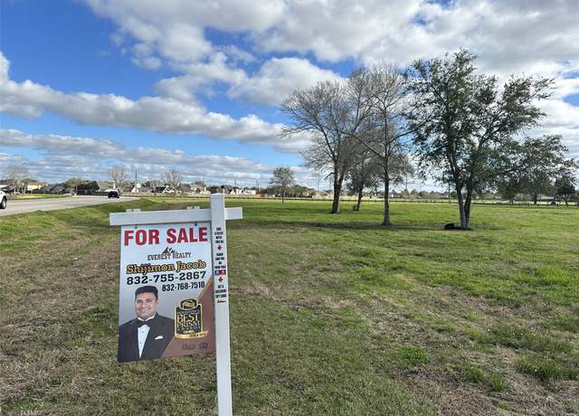 Property at 1100 Rabb Rd, Fresno, TX 77545