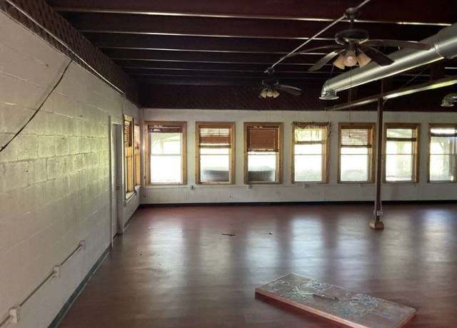 Property at 3303 Saint Anne St, Liverpool, TX 77577, 2 beds, 1 bath