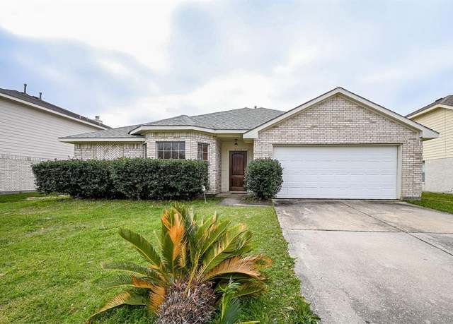 Property at 2119 Laurel Arbor Dr, Houston, TX 77014, 3 beds, 2 baths