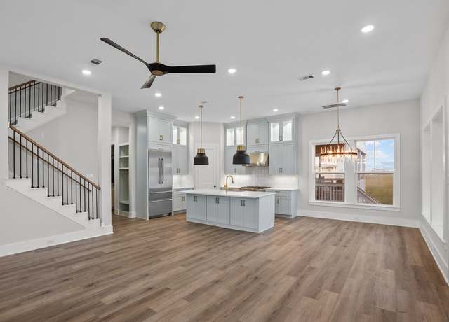 Property at 11373 Starfish, Galveston, TX 77554, 5 beds, 5 baths