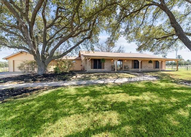 Property at 788 FM 247 Rd, Huntsville, TX 77320, 3 beds, 2 baths