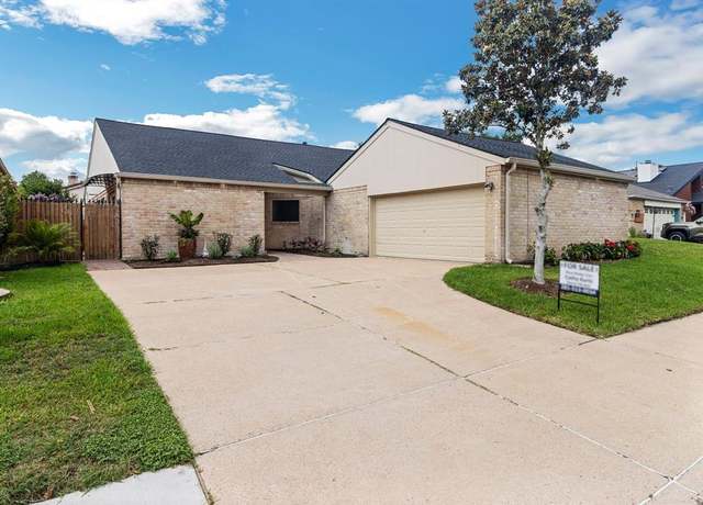 Property at 14147 Hillvale Dr, Houston, TX 77077, 3 beds, 2 baths