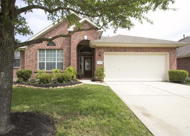 Property at 2410 Ligustrum Flower Dr, Spring, TX 77388, 3 beds, 2 baths