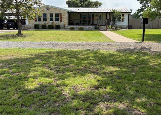 Property at 1030 Golden, Buffalo, TX 75831, 3 beds, 2 baths