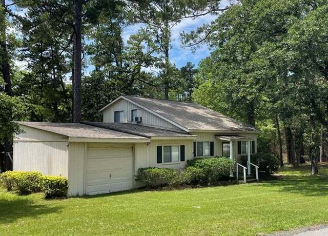 Property at 29 Thomas Lake Rd, Riverside, TX 77367, 5 beds, 2 baths
